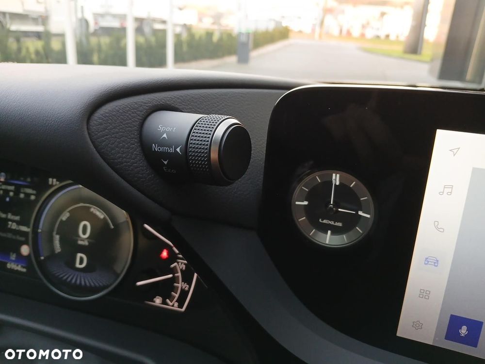Lexus ES 300h Business Edition - 15