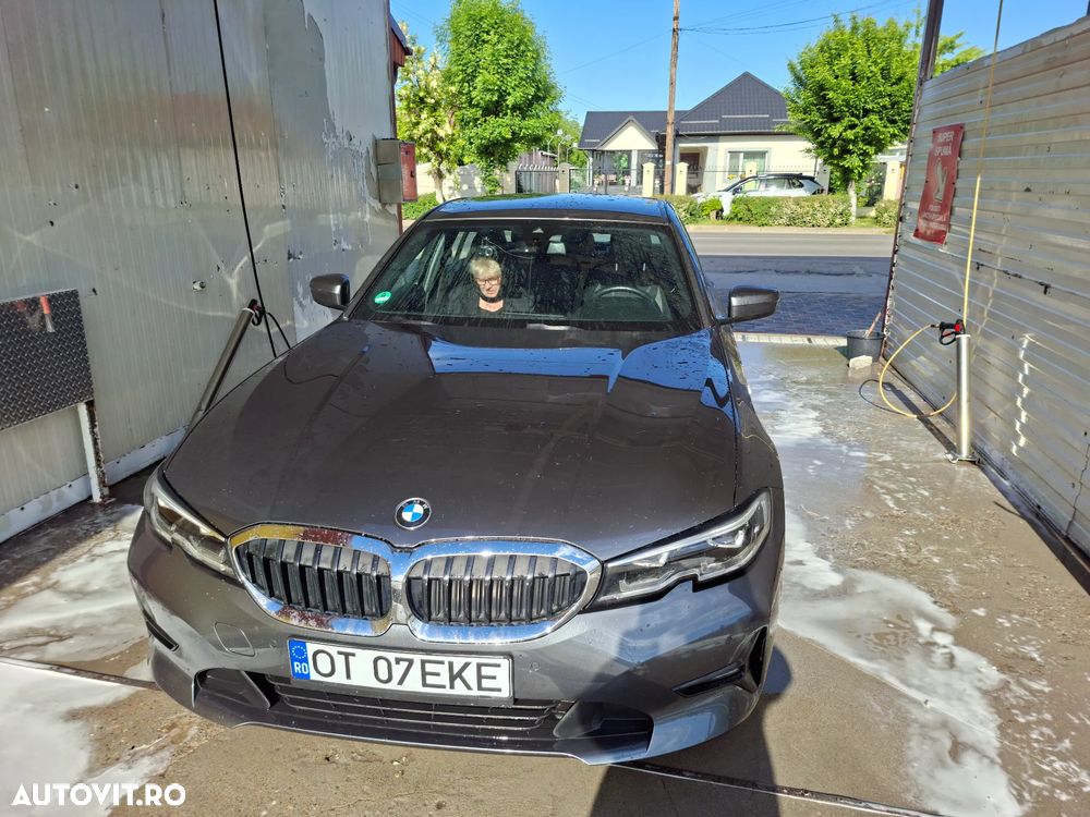 BMW Seria 3 320i AT - 5