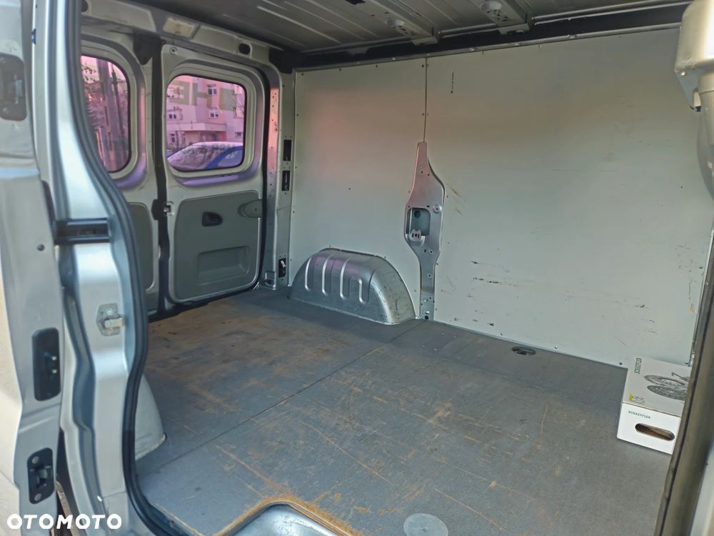 Opel VIVARO 2.0 cdti KLIMATYZACJA - 7
