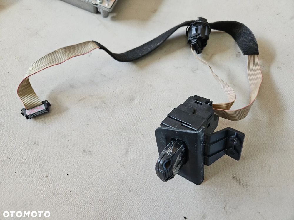 Zestaw startowy sterownik moduł stacyjka start stop BMW seria 1 E87 2,0 i 2006r 7565300 - 8