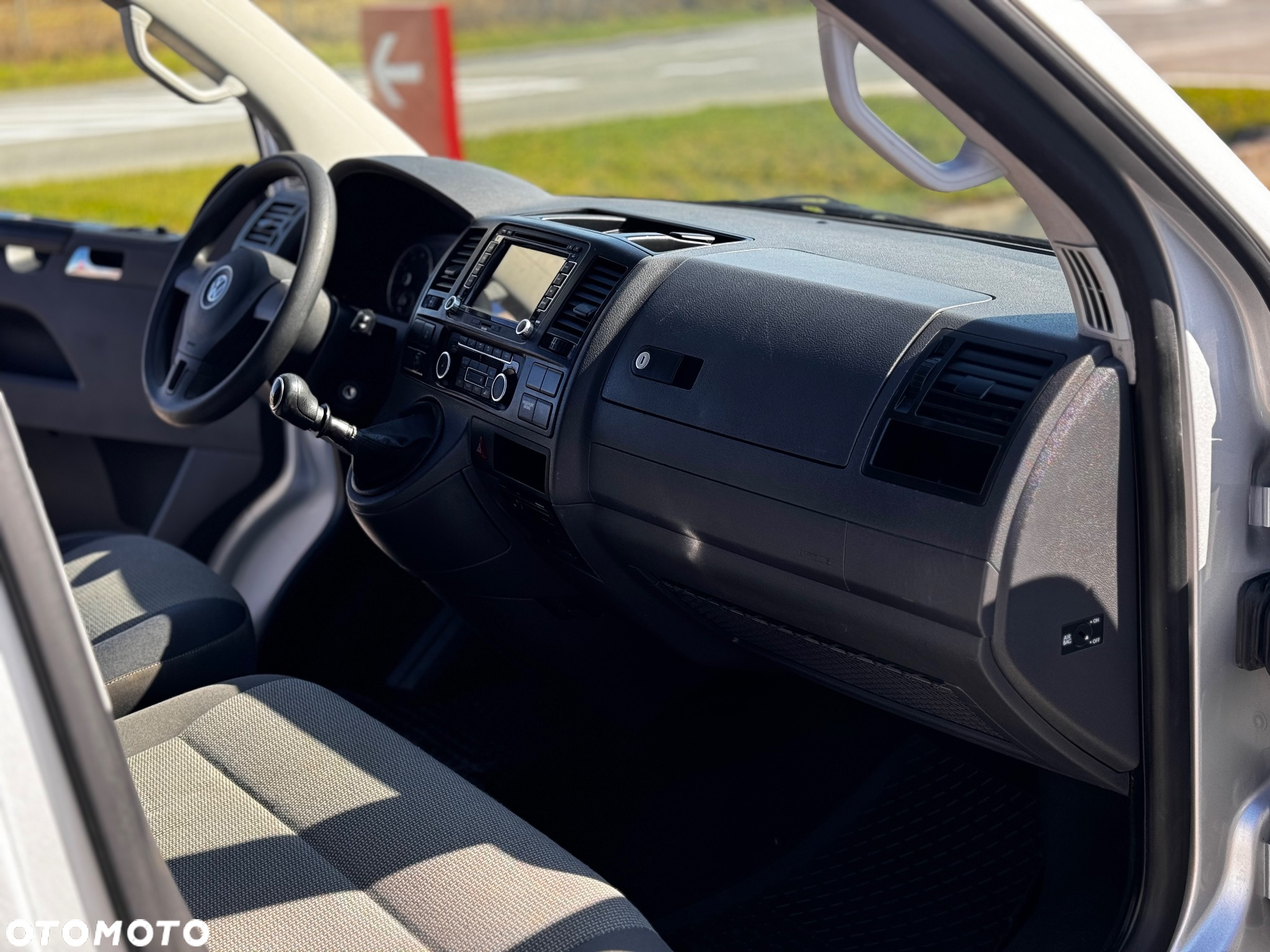 Volkswagen Caravelle L2 Comfortline - 8