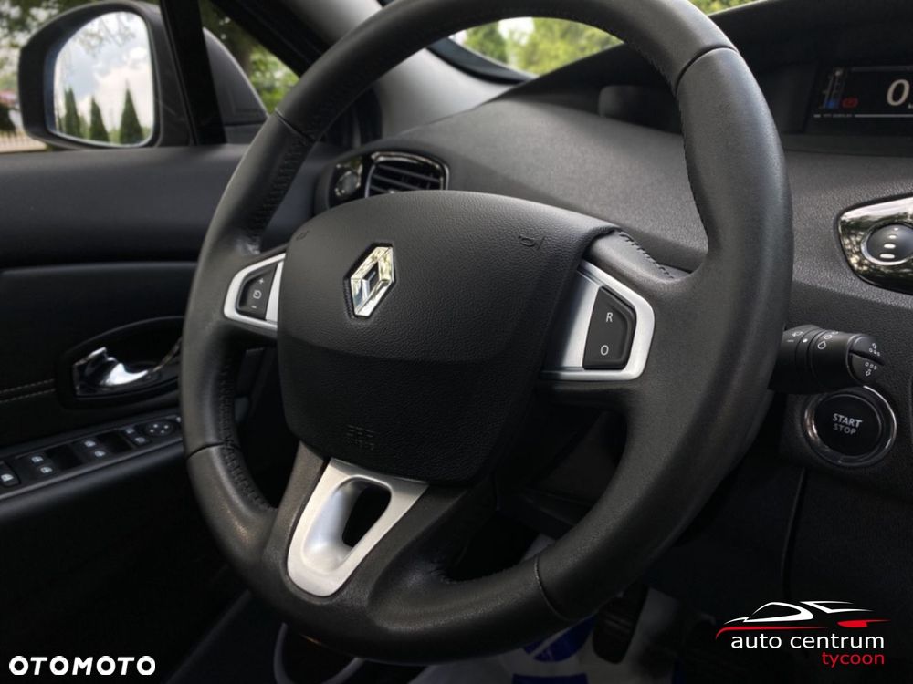 Renault Grand Scenic - 26