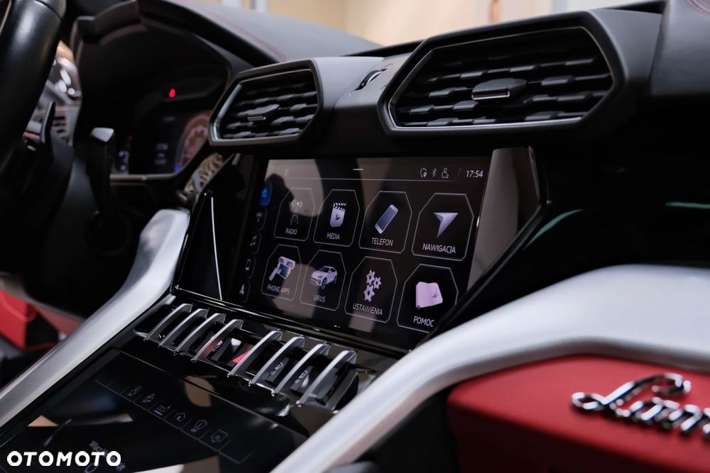 Lamborghini Urus - 34