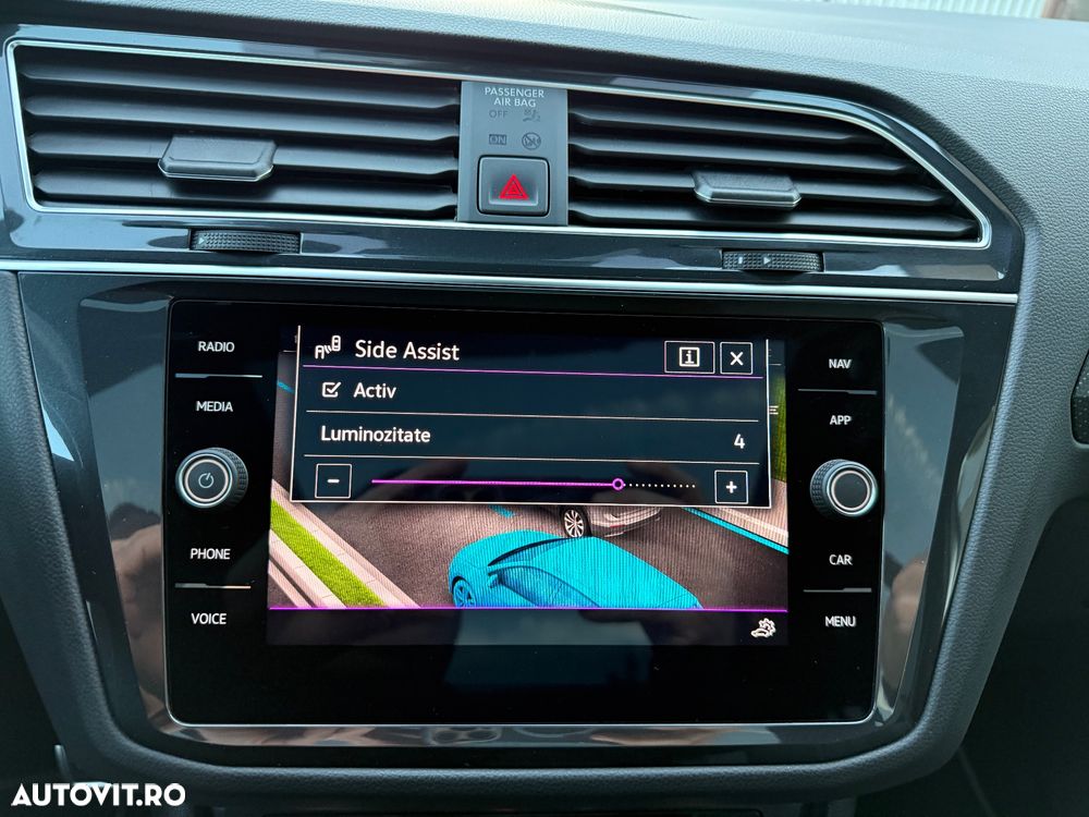 Volkswagen Tiguan 2.0 TDI SCR 4MOTION DSG R-Line - 32