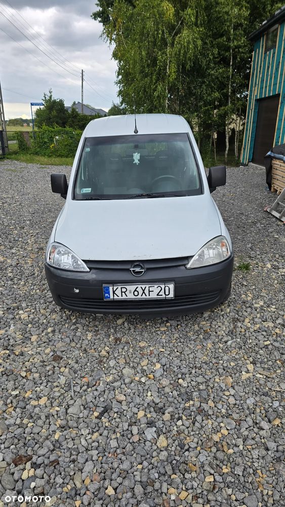 Opel Combo-C - 1