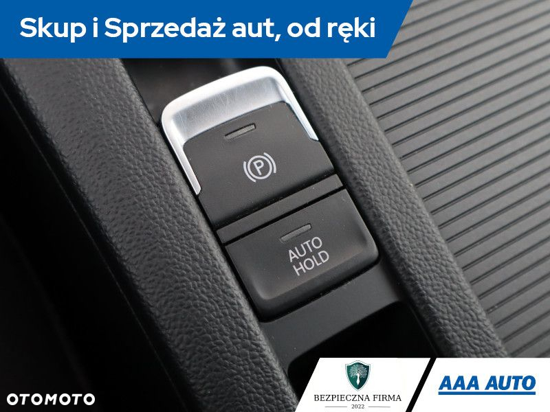 Volkswagen Passat - 14