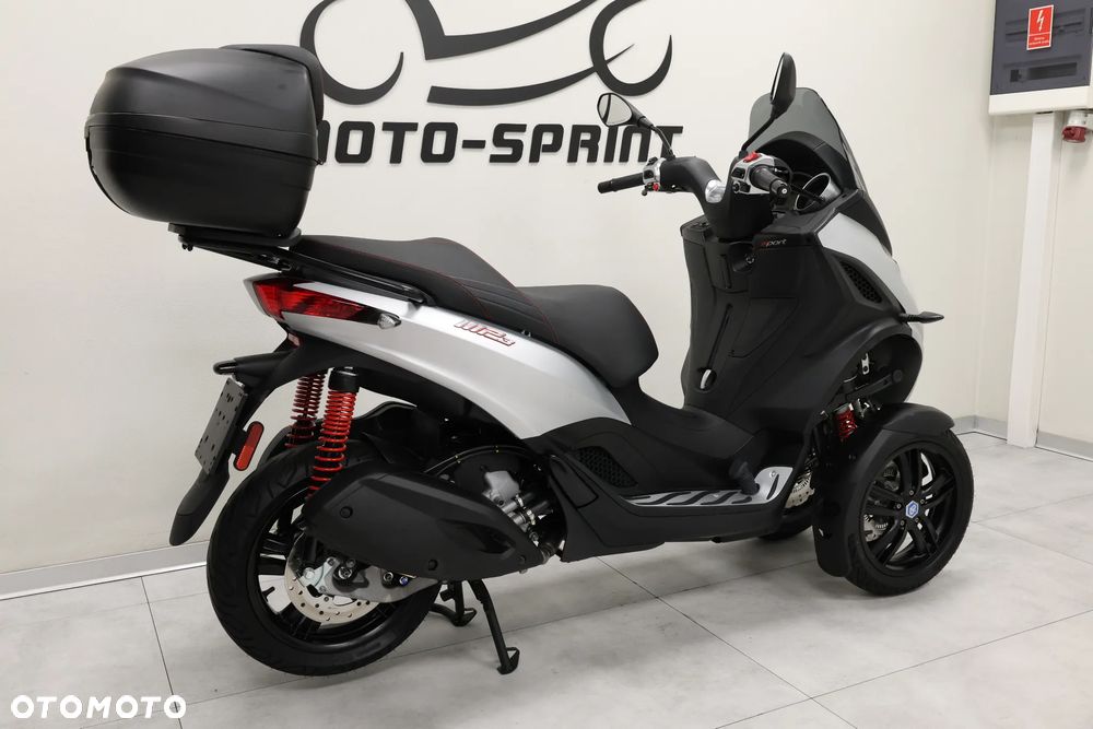 Piaggio MP-3 - 5