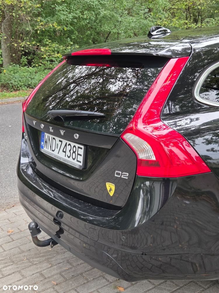 Volvo V60 D2 Momentum - 19
