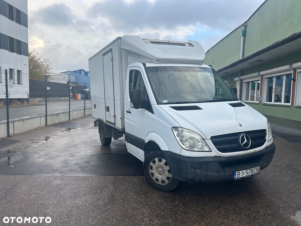 Mercedes-Benz Sprinter - 1
