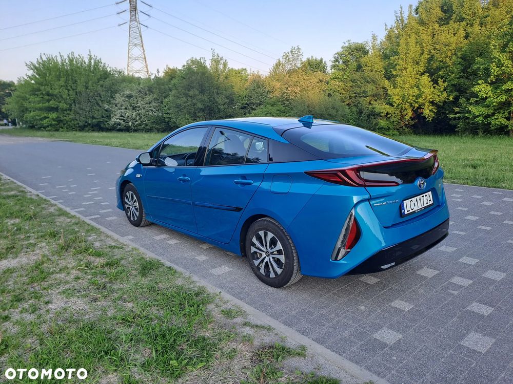 Toyota Prius 1.8 HSD Premium - 3