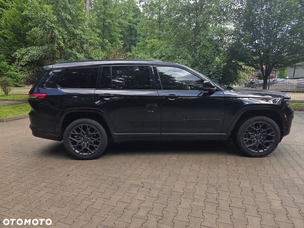Jeep Grand Cherokee - 13