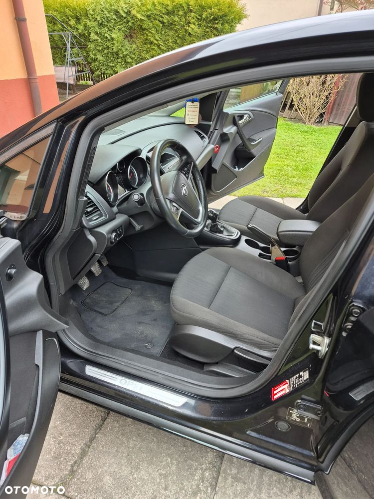 Opel Astra 1.6 Color Edition - 22