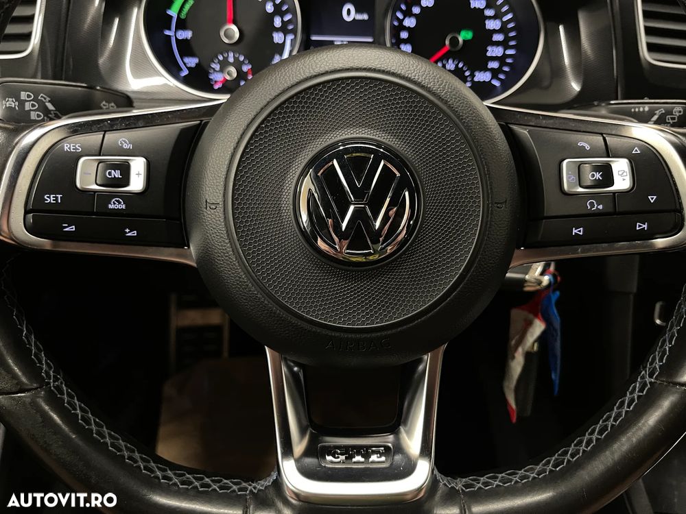 Volkswagen Golf 1.4 GTE Plug-In-Hybrid DSG - 25