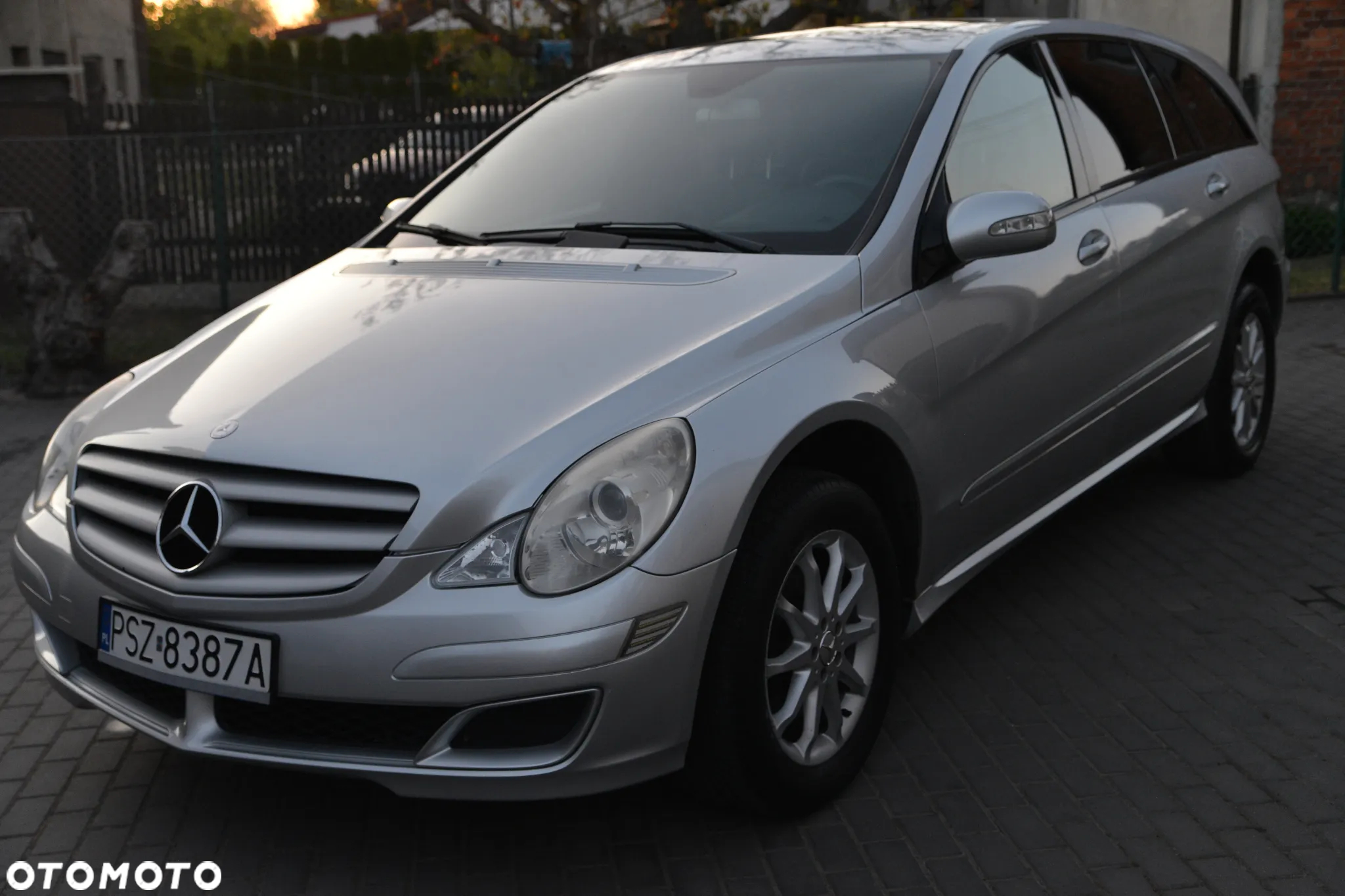Mercedes-Benz Klasa R 350 L 4-Matic - 15