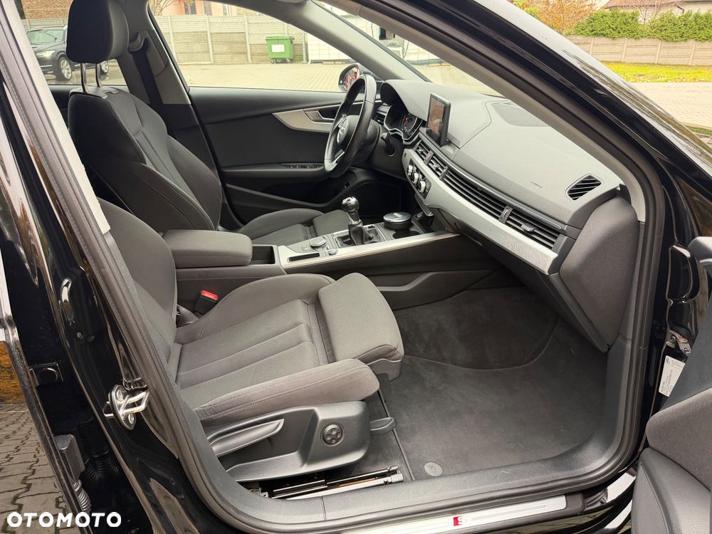 Audi A4 Avant 40 TFSI sport - 7