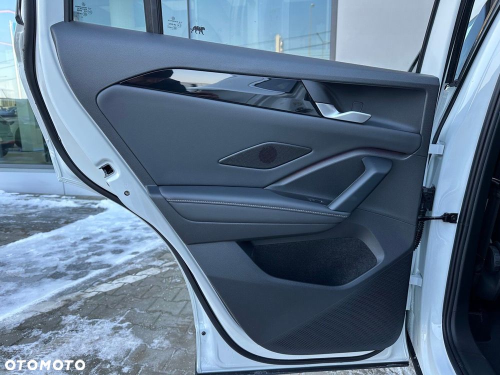 Volkswagen Tiguan - 15