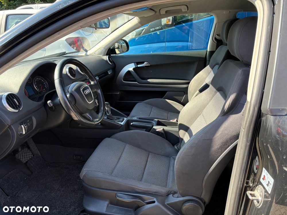 Audi A3 2.0 TDI DPF Ambition S tronic - 5