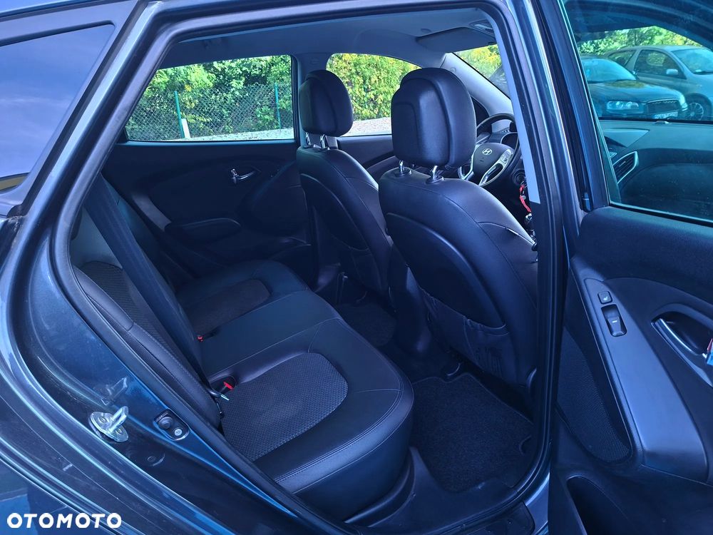 Hyundai ix35 1.6 2WD blue Trend - 17