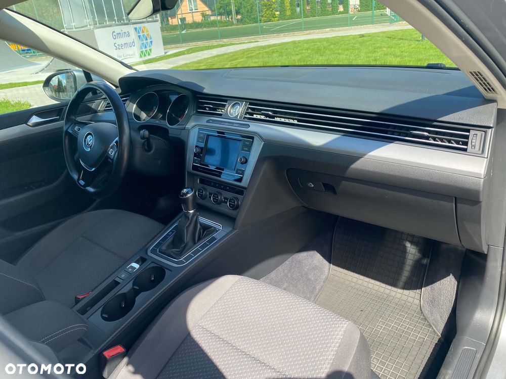 Volkswagen Passat 2.0 TDI BMT Trendline - 3