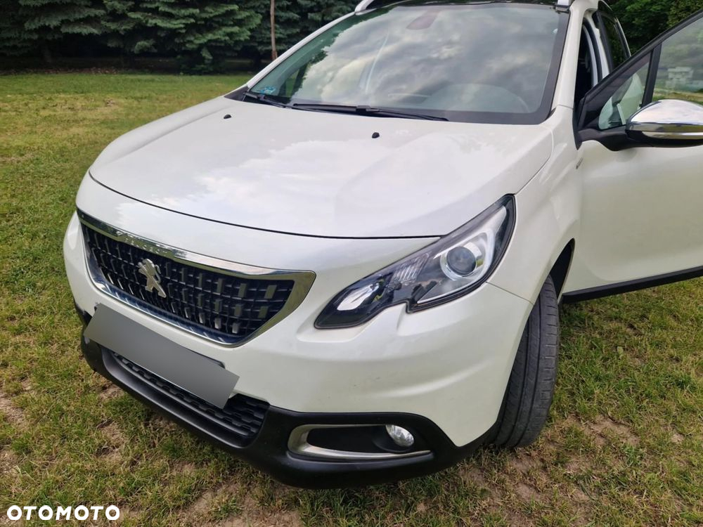 Peugeot 2008 1.2 Pure Tech Style S&S - 15