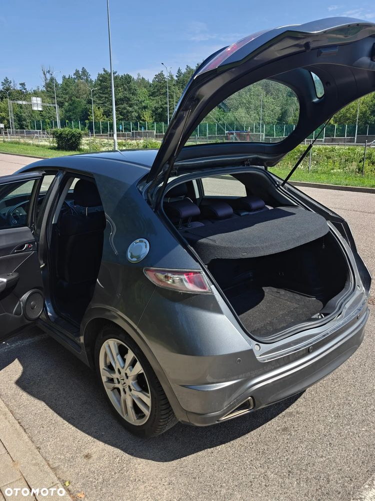 Honda Civic 1.8 Sport - 17