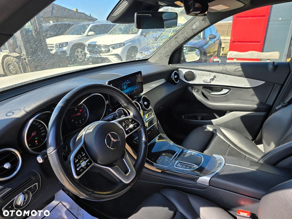 Mercedes-Benz GLC 300 4Matic 9G-TRONIC Edition Avantgarde - 10