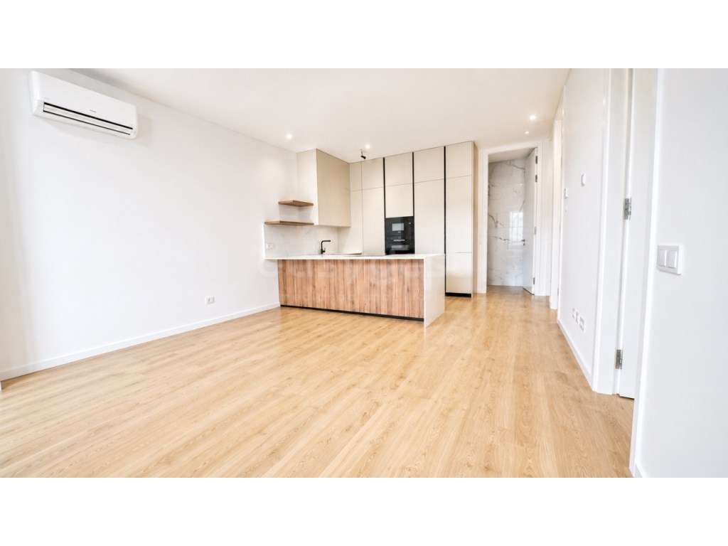 T3 Independente no Coração da Lourinhã - Design Moderno e Acessibil... - Grande imagem: 4/33
