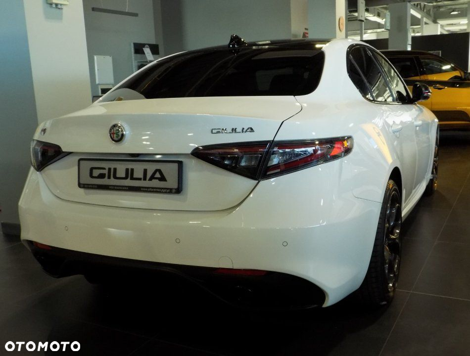 Alfa Romeo Giulia - 9