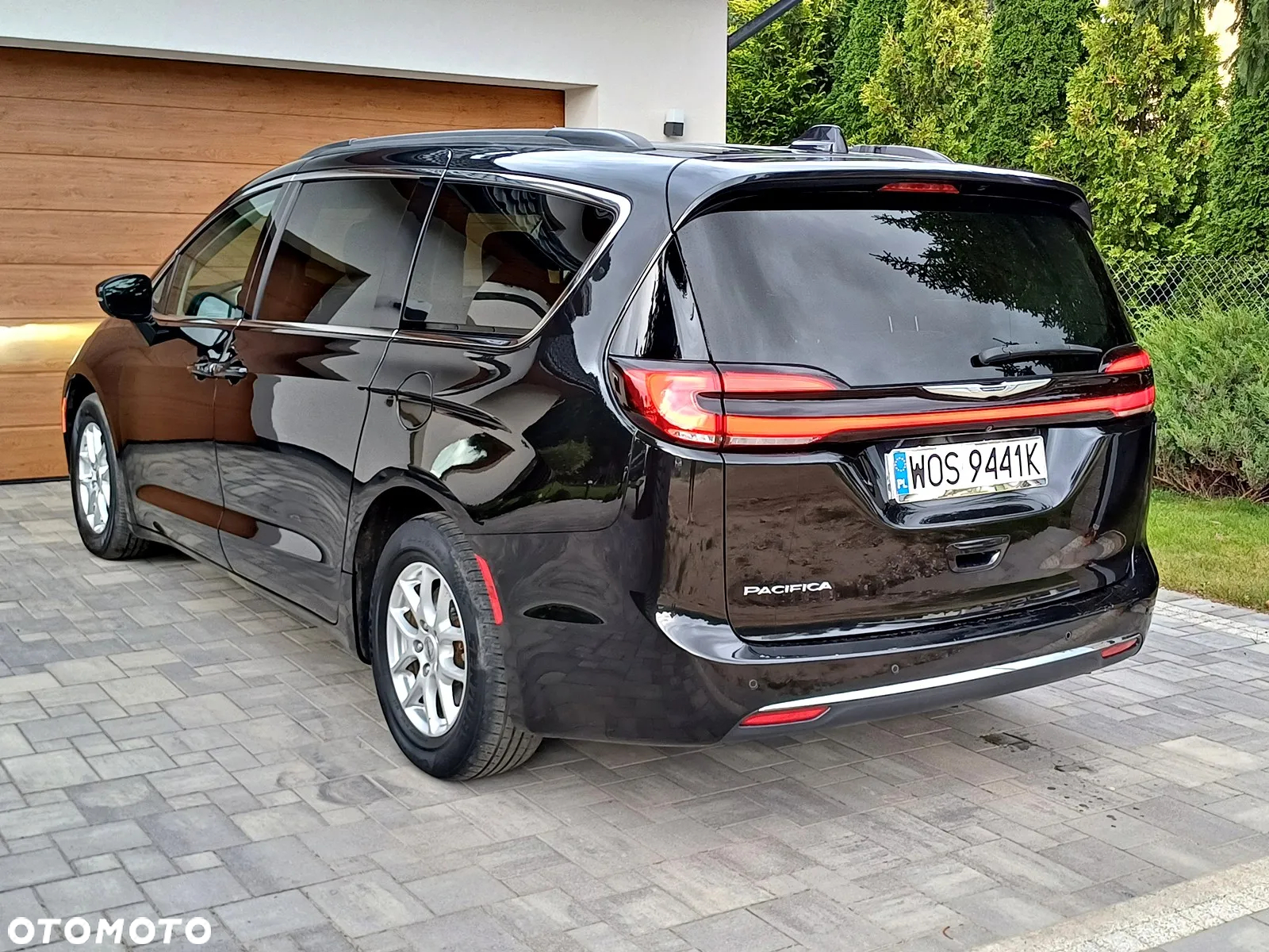 Chrysler Pacifica - 6