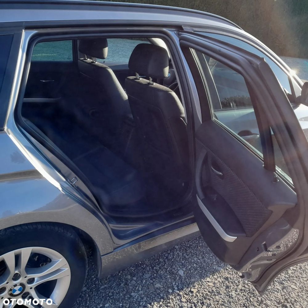BMW Seria 3 320d xDrive - 10