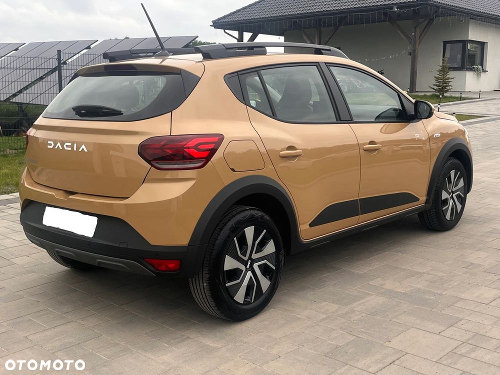 Dacia Sandero Stepway TCe 90 Essential - 4