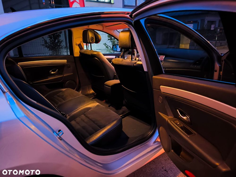 Renault Laguna dCi 110 FAP Limited - 20