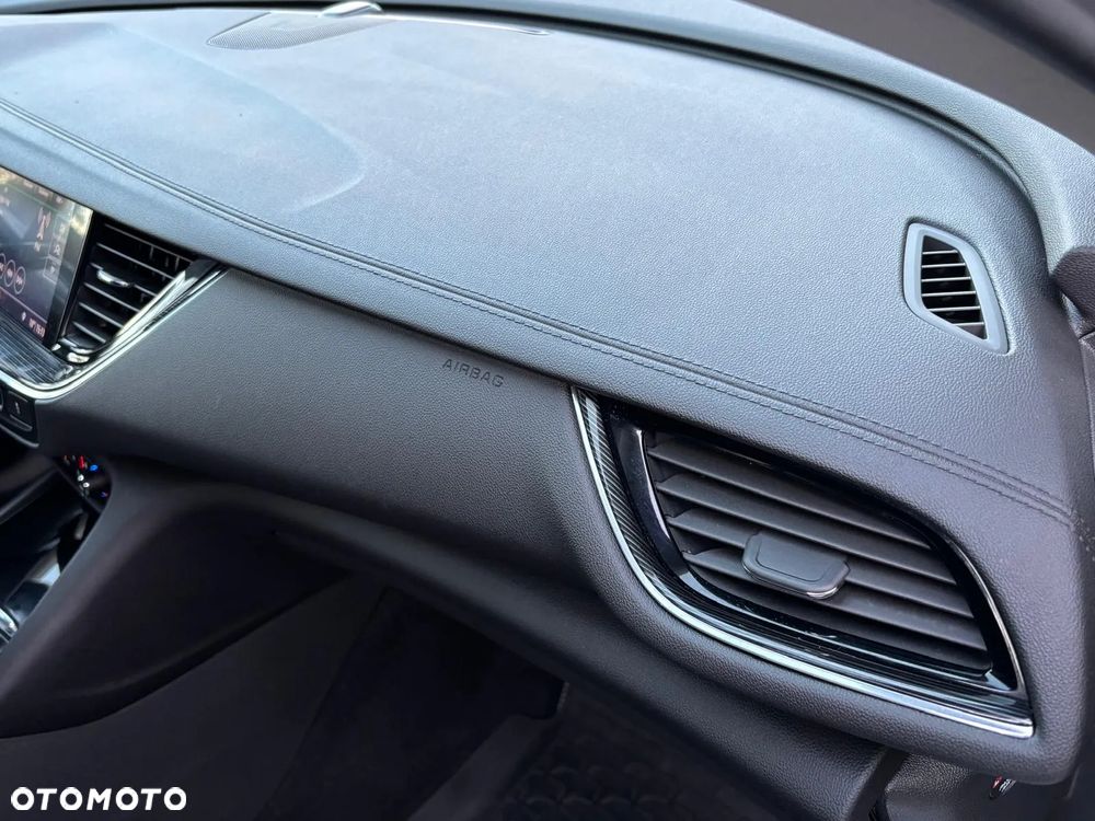 Opel Insignia 2.0 BiTurbo 4x4 Exclusive - 27