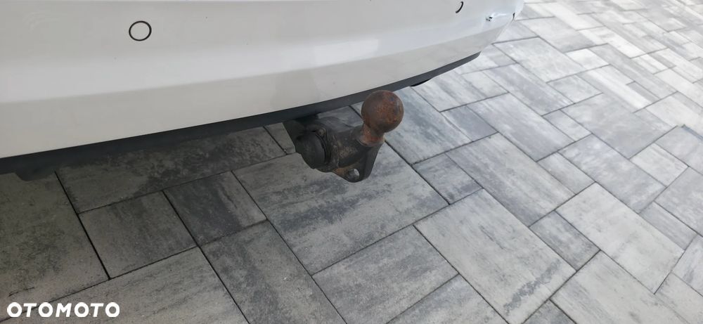 Volkswagen Touran 2.0 TDI BMT Active DSG - 37