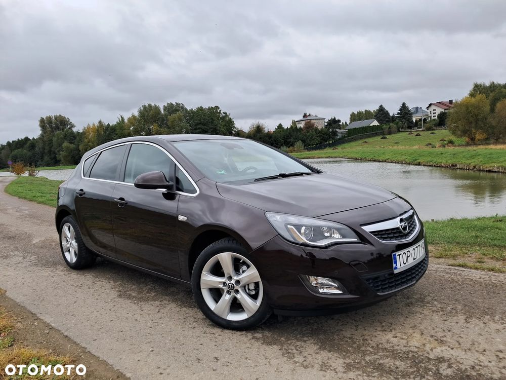 Opel Astra IV 1.4 T Cosmo - 6