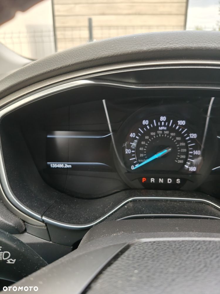 Ford Fusion - 4