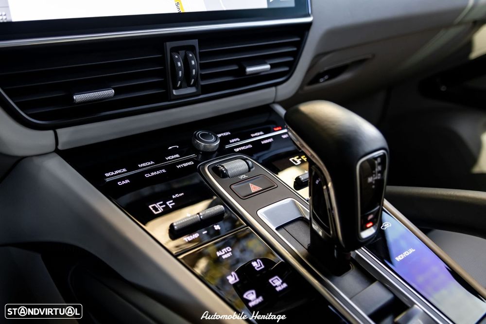 Porsche Cayenne - 47