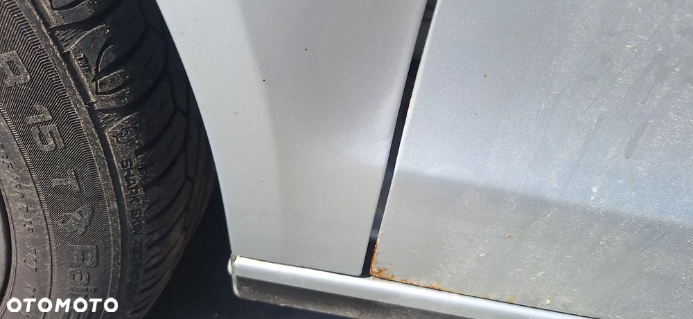 Volkswagen Polo 9N 05- Błotnik Przód Przedni Lewy Kod Lakieru LA7W - 3