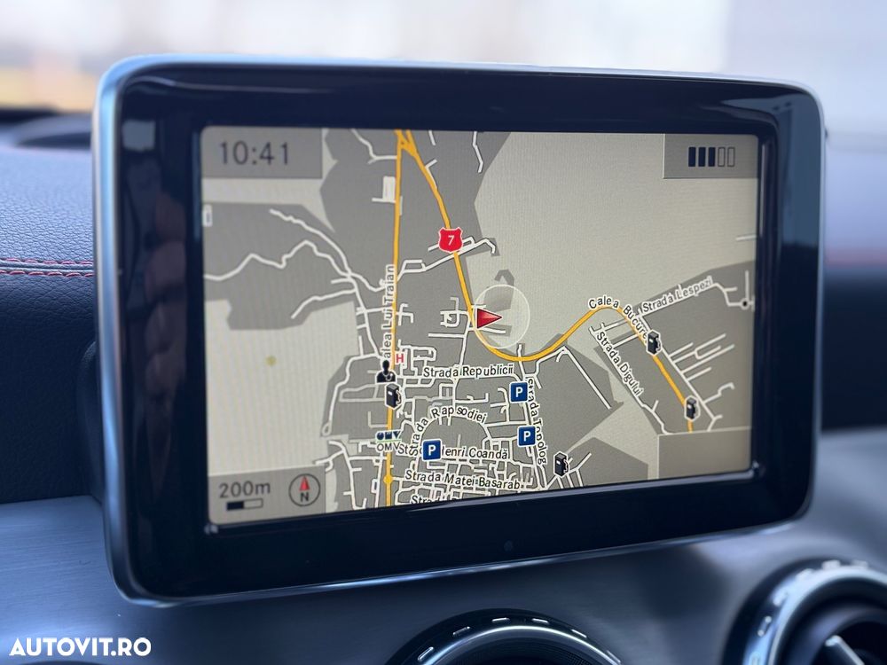 Mercedes-Benz GLA 220 CDI 4MATIC 7G-DCT AMG Line - 36