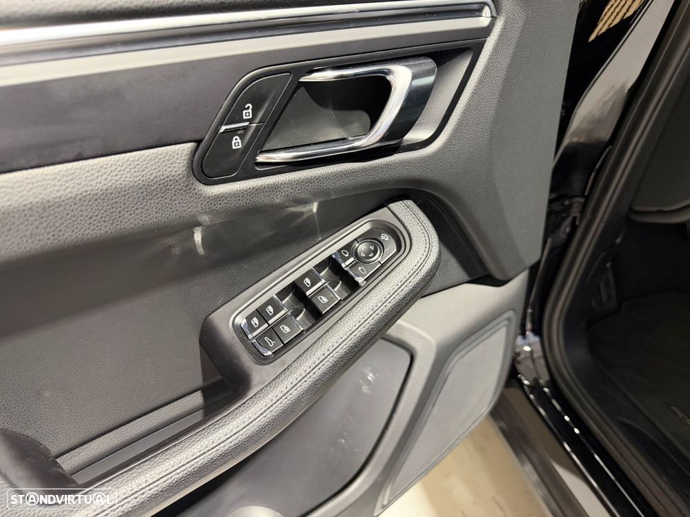 Porsche Macan T PDK - 26