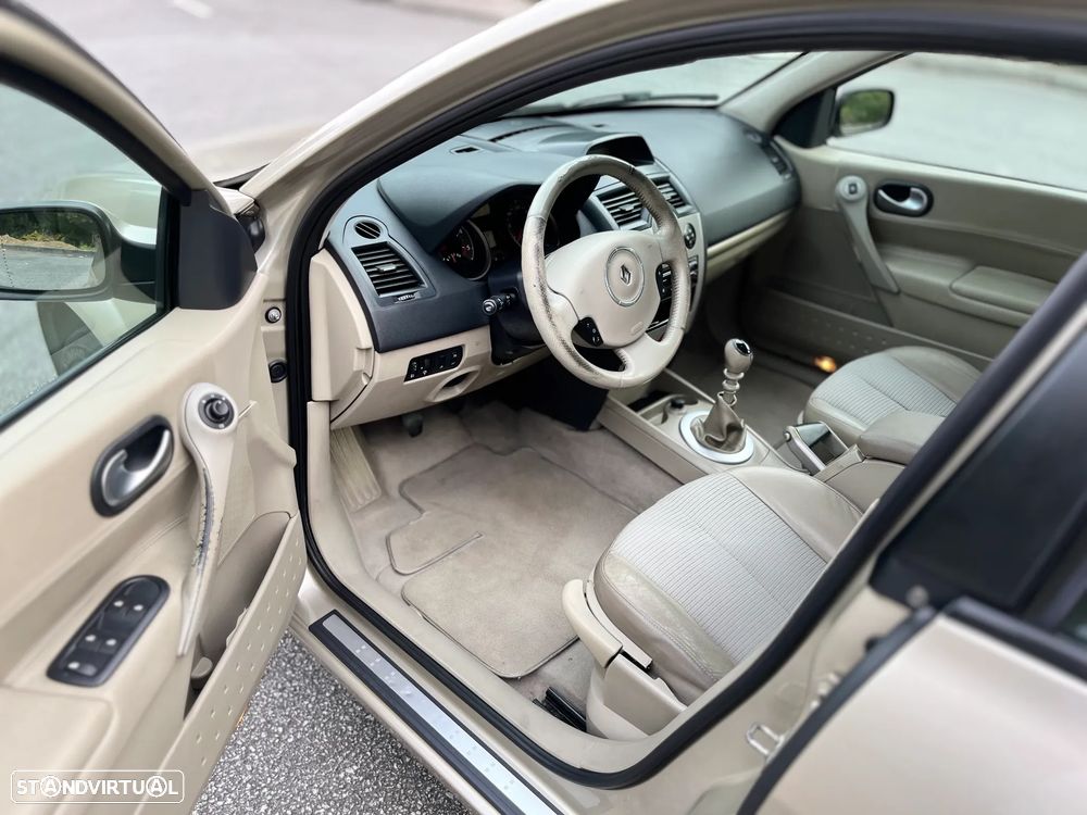 Renault Mégane 1.5 dCi Dynamique Luxe - 2