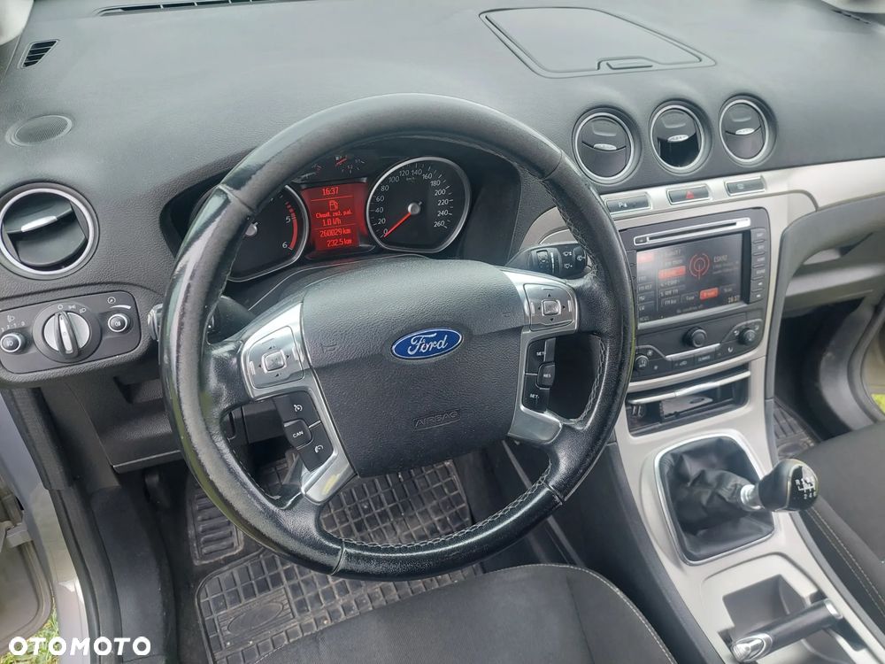 Ford Galaxy 2.0 TDCi Ghia - 13