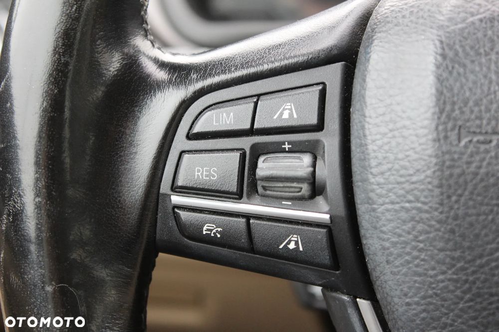 BMW Seria 5 520d Luxury Line - 26