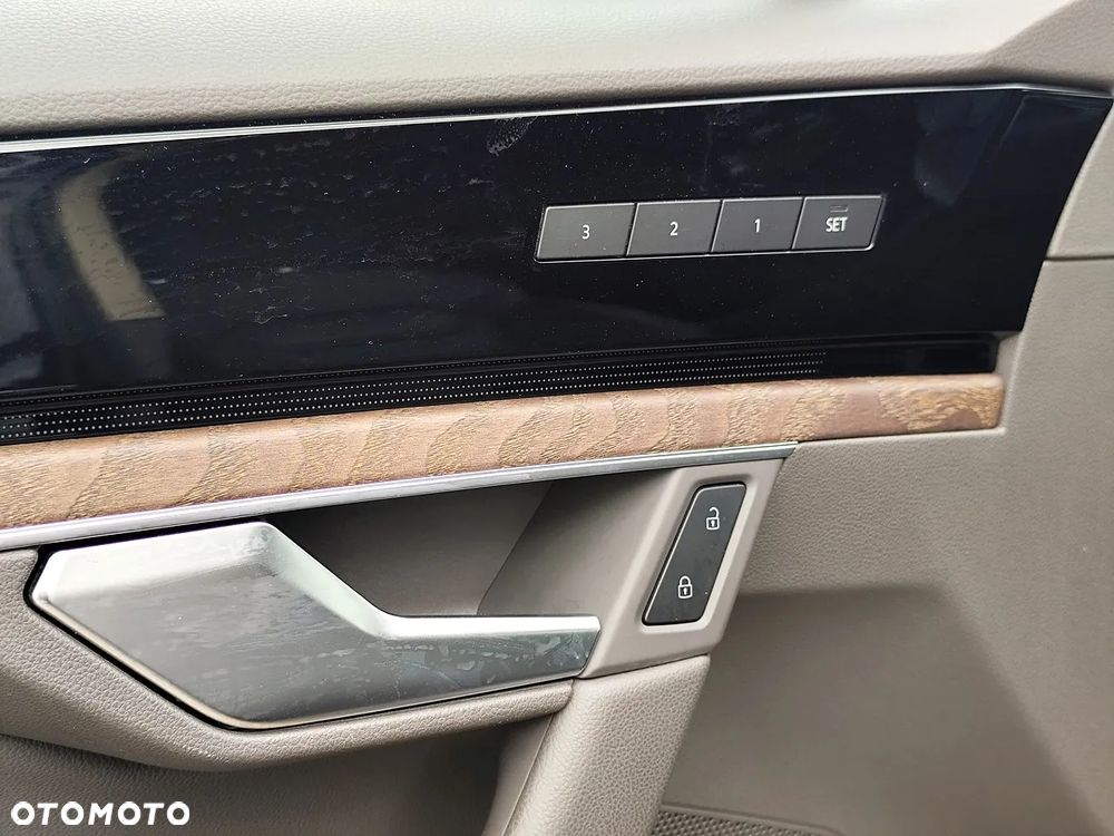 Volkswagen Touareg 3.0 V6 TFSI 4Motion Atmosphere - 18