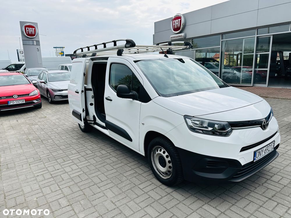 Toyota Proace City 1.5 D-4D 130KM 2,4t Active Long 130KM - 8