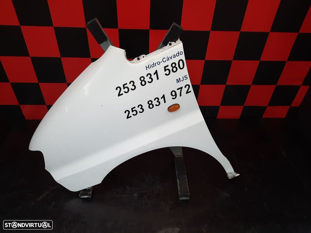 Guarda Lamas Esquerdo Hyundai H-1 Caixa (A1) - 1