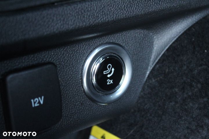 Ford Kuga 2.5P PHEV FWD ST-Line X - 10