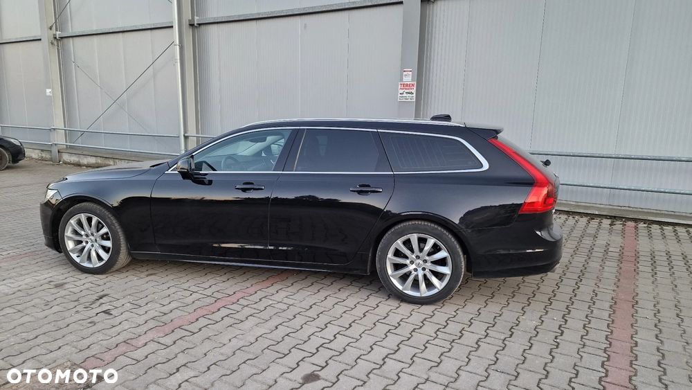 Volvo V90 D4 Momentum - 8
