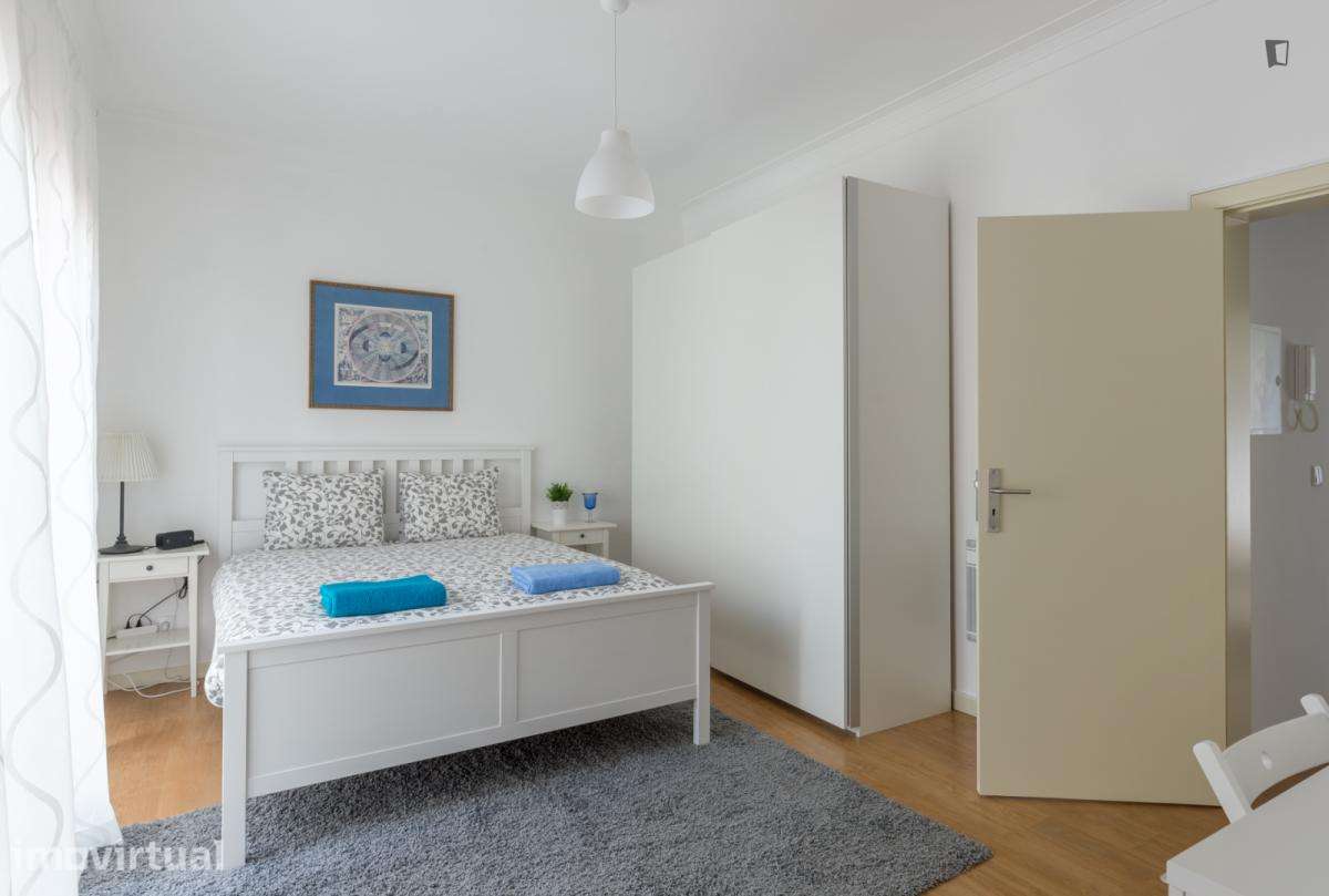 Quarto - localizado em Matosinhos Porto - Grande imagem: 5/25