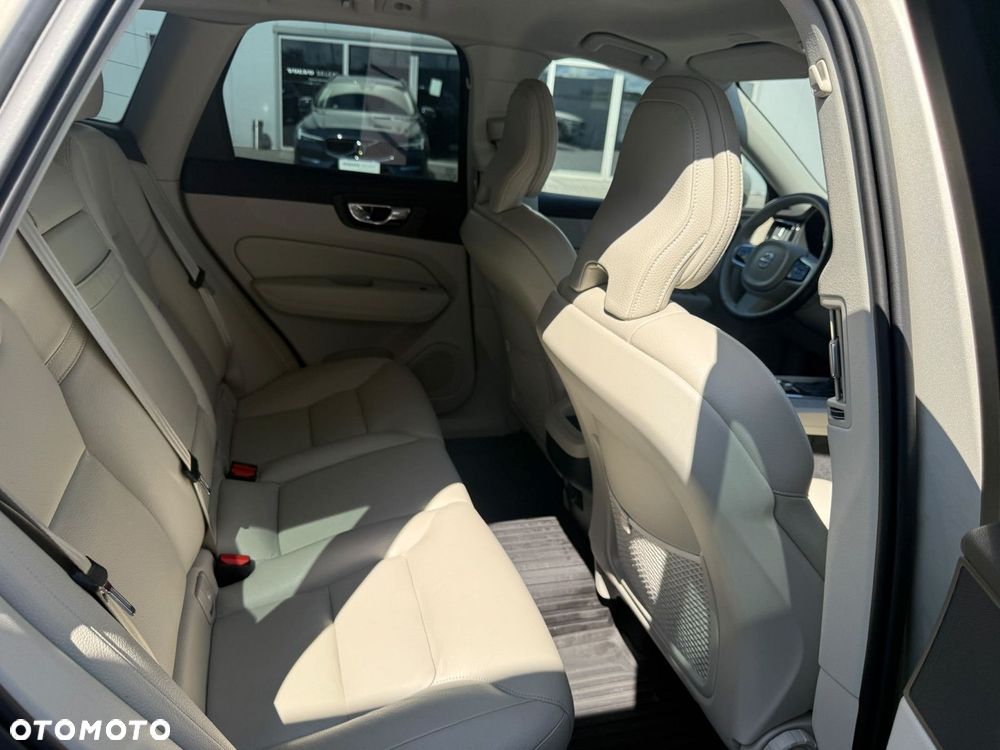Volvo XC 60 - 33